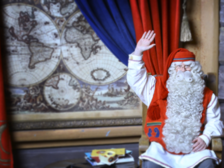 Joulupukki – The original Finnish Santa Claus visits Hungary