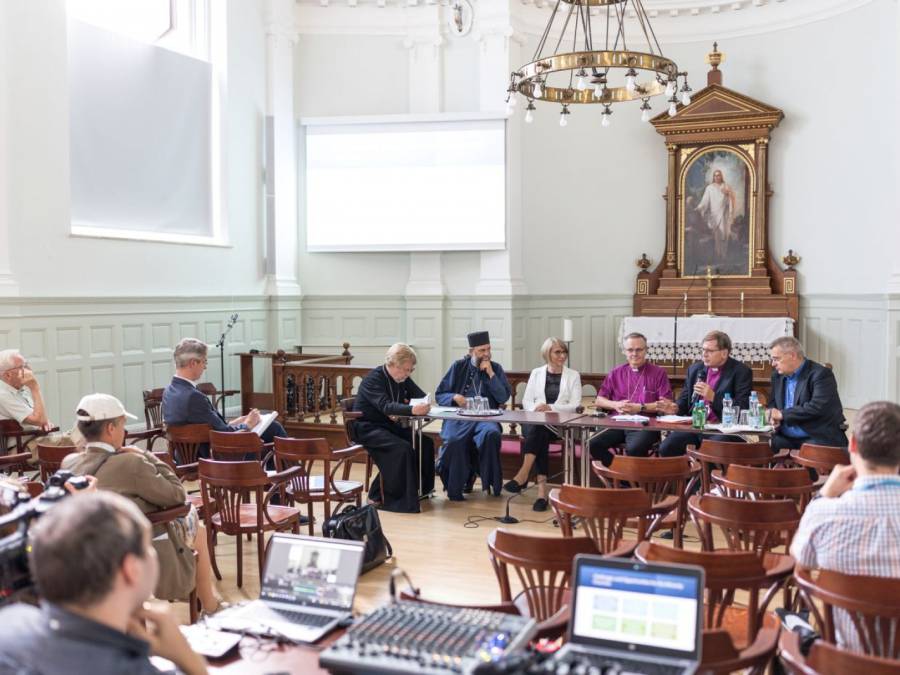 Seminar recording on minority churches available on our website