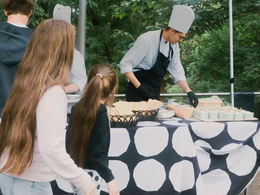 Guests of the month: 500 pirogues in Budapest made by the chef students from the Åland-islands